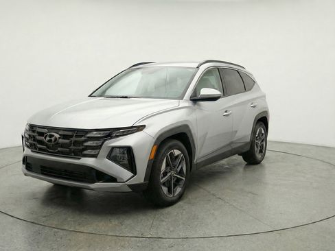Used 2025 Hyundai Tucson SEL image 3