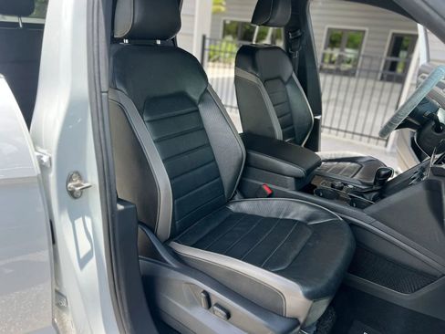 Used 2020 Volkswagen Atlas Cross Sport SEL Premium R-Line AWD/4WD image 13