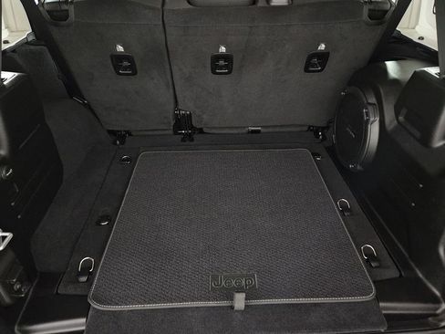 Used 2021 Jeep Wrangler Unlimited Sport image 34