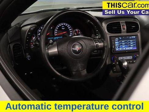 Used 2007 Chevrolet Corvette Coupe w/ Preferred Equipment Group image 16