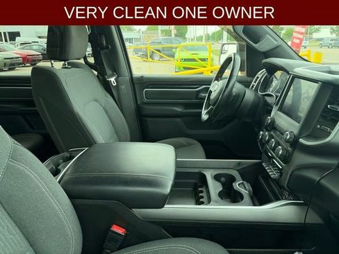 Used 2022 RAM 1500 Big Horn AWD/4WD image 3