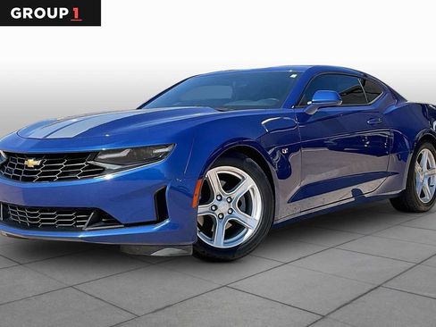 Used 2020 Chevrolet Camaro LT RWD image 1