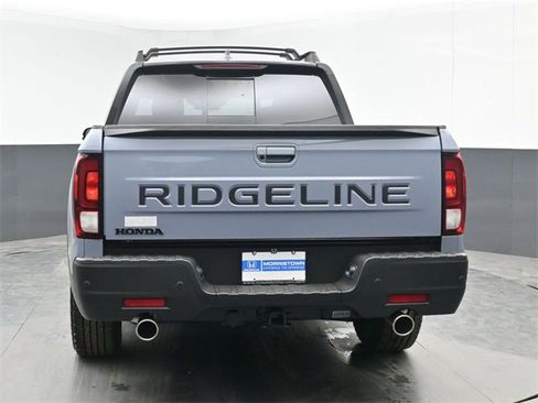 New 2026 Honda Ridgeline Black Edition image 3