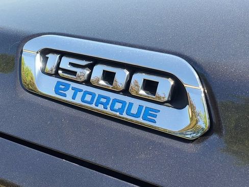 New 2026 RAM 1500 4x4 Crew Cab image 6