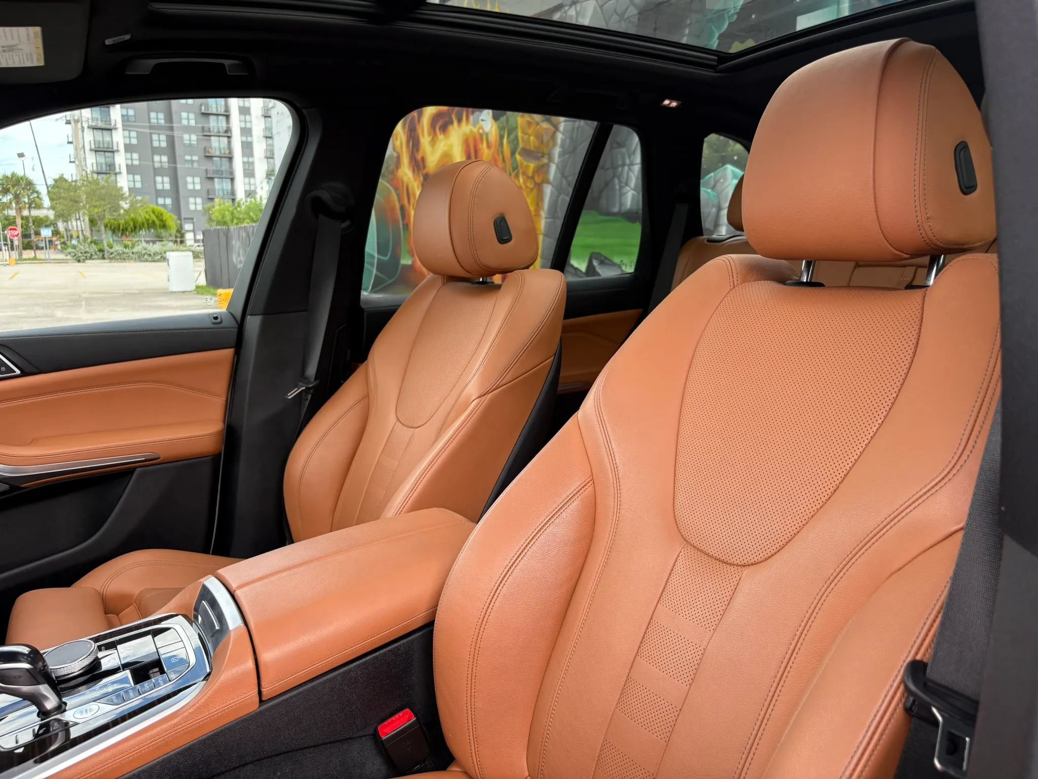 Used 2019 BMW X5 xDrive40i w/ Premium Package AWD/4WD image 14