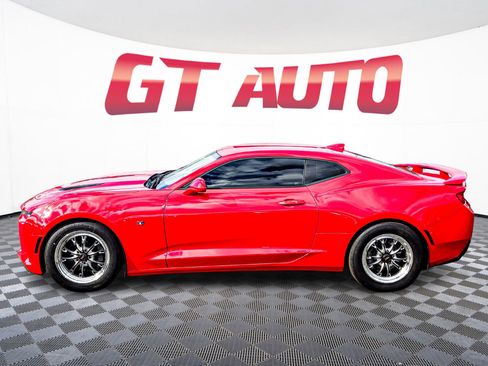 Used 2018 Chevrolet Camaro SS image 4