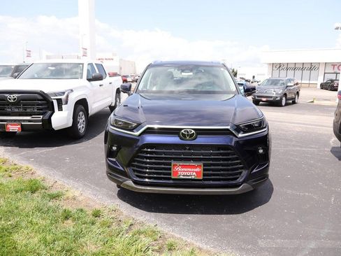 New 2026 Toyota Grand Highlander AWD Hybrid image 3