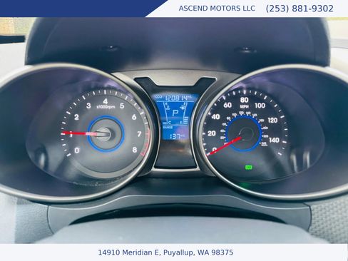 Used 2016 Hyundai Veloster image 14