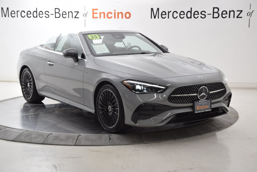 Used 2025 Mercedes-Benz CLE 300 4MATIC Cabriolet image 8