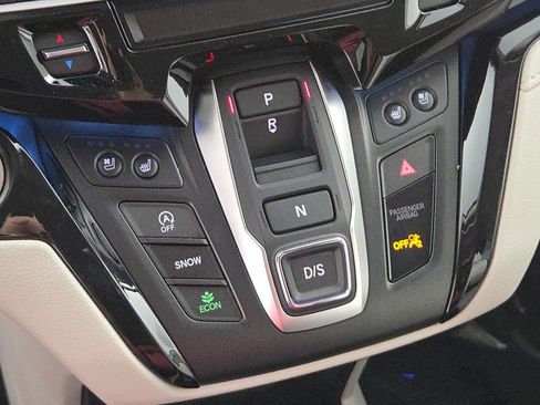 New 2026 Honda Odyssey Elite image 17