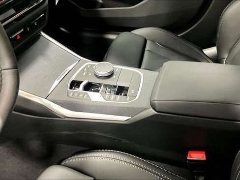 New 2025 BMW 330i Sedan w/ Premium Package image 17