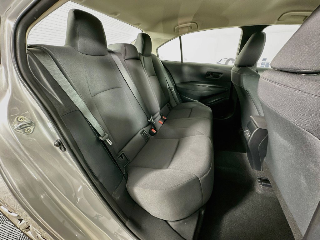 Used 2024 Toyota Corolla LE FWD image 30