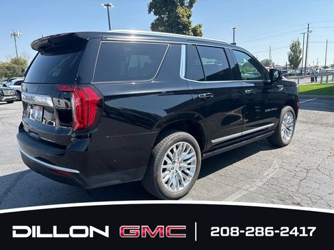 Used 2024 GMC Yukon Denali w/ Advanced Technology Package AWD/4WD image 9