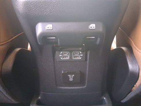 Used 2023 Jeep Wrangler Unlimited Rubicon w/ Dual Top Group image 17