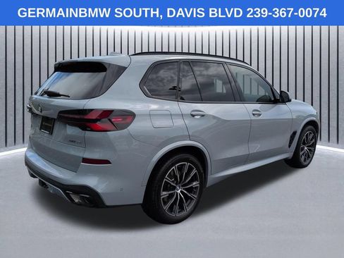 Used 2025 BMW X5 xDrive40i w/ M Sport Package AWD/4WD image 5