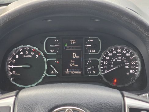 Used 2018 Toyota Tundra SR5 image 20