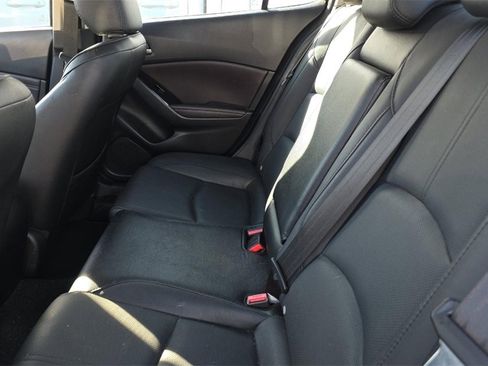 Used 2017 MAZDA MAZDA3 Grand Touring image 8