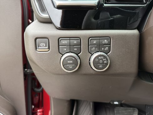 New 2026 GMC Sierra 1500 SLT w/ SLT Premium Plus Package image 35