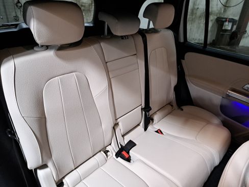 New 2026 Mercedes-Benz GLB 250 4MATIC image 12