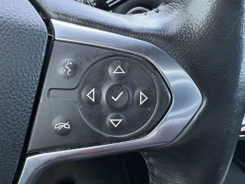 Used 2022 Chevrolet Traverse RS AWD/4WD image 14