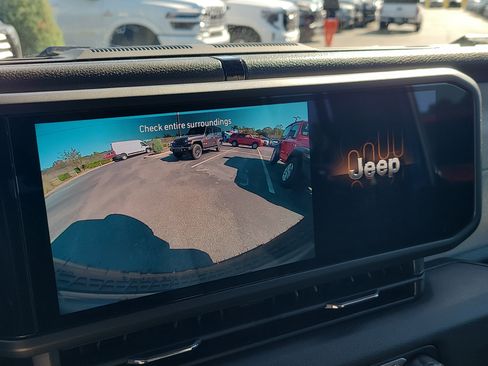 Used 2026 Jeep Wrangler Sport S image 20