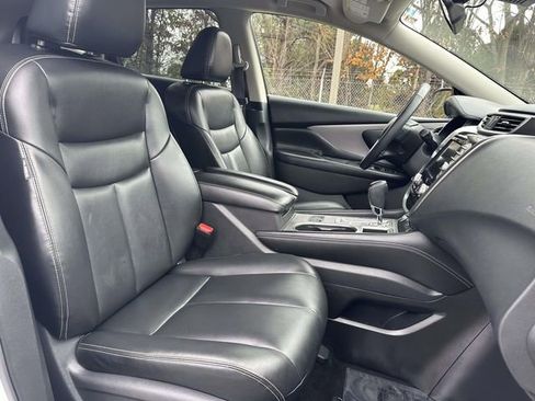 Used 2024 Nissan Murano SV w/ SV Midnight Edition Package image 10