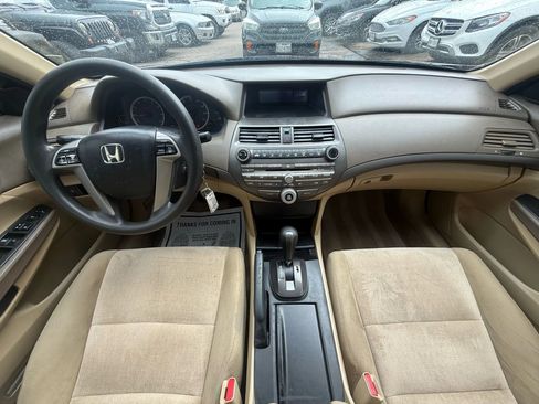Used 2010 Honda Accord LX image 9