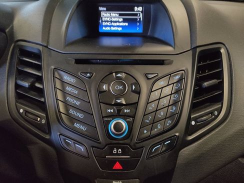 Used 2019 Ford Fiesta SE image 25