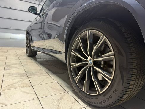 Used 2022 BMW X5 xDrive40i w/ M Sport Package AWD/4WD image 27