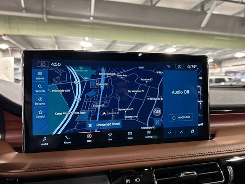 Used 2023 Lincoln Nautilus Reserve AWD/4WD image 16