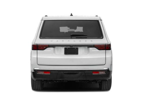 Used 2024 Jeep Wagoneer Series III AWD/4WD image 8