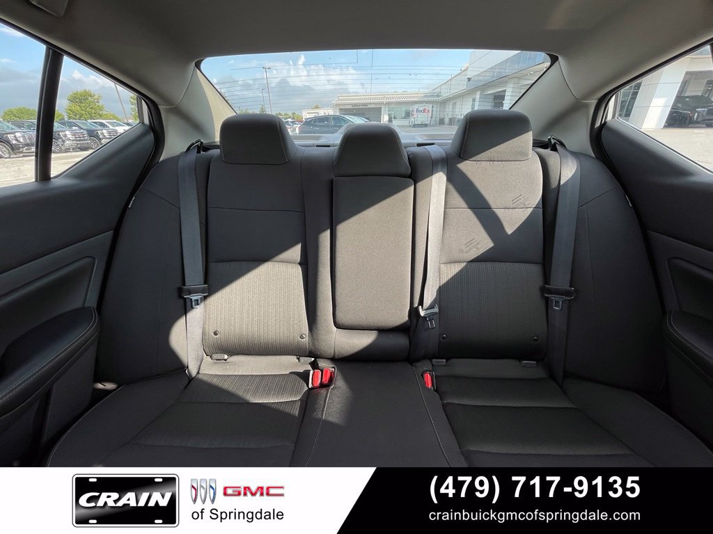 Used 2025 Nissan Altima 2.5 SV FWD image 28