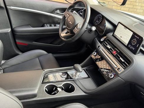 Used 2025 Genesis G70 2.5T AWD/4WD image 9
