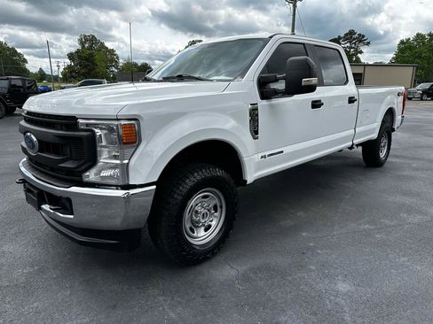 Used 2022 Ford F250 XL w/ Power Equipment Group AWD/4WD image 4