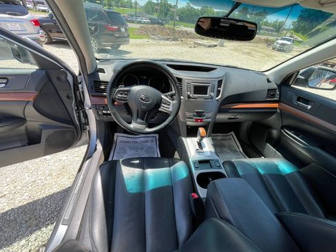 Used 2013 Subaru Outback 2.5i Limited AWD/4WD image 18