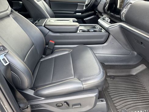 Used 2025 Ford Expedition Tremor image 14