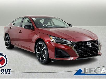 Used 2024 Nissan Altima 2.5 SR