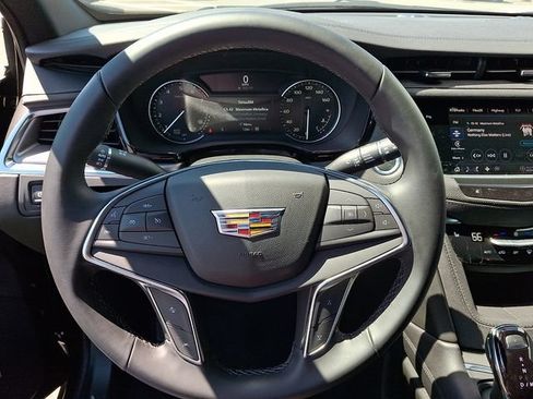 New 2026 Cadillac XT5 Luxury AWD/4WD image 10