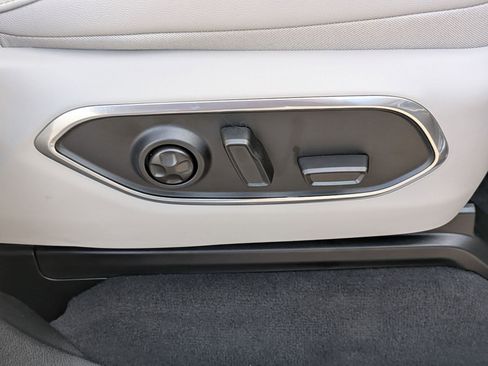 New 2026 Jeep Grand Wagoneer 4WD image 42