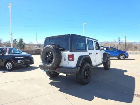 Used 2024 Jeep Wrangler Unlimited image 5