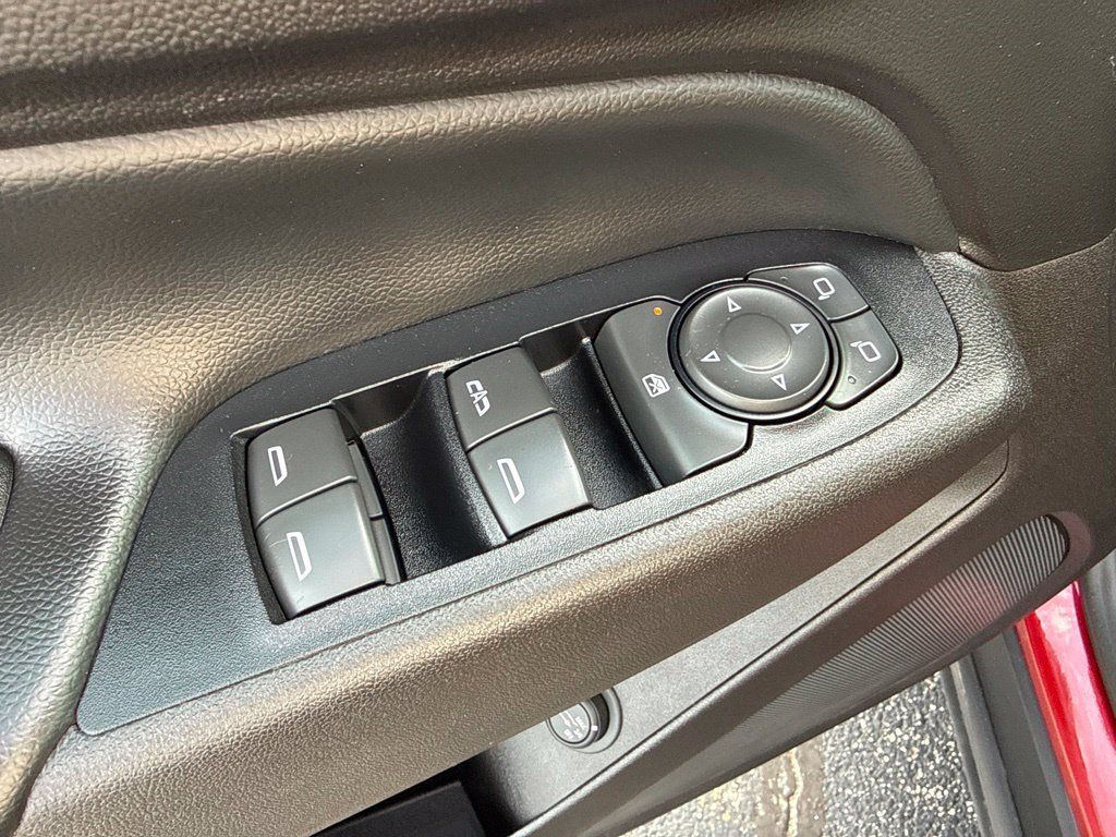 Certified 2018 Chevrolet Equinox LT FWD image 13