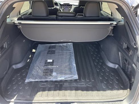 Used 2024 Subaru Outback Limited AWD/4WD image 19