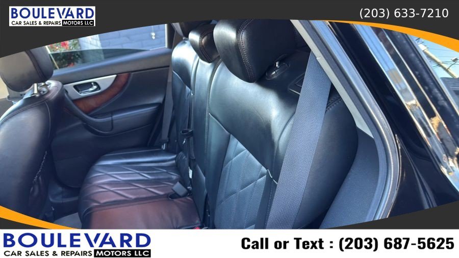 Used 2012 INFINITI FX35 AWD w/ Premium Pkg image 30
