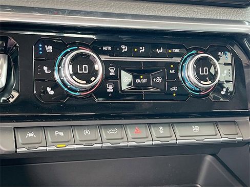 New 2025 GMC Sierra 1500 Denali w/ Technology Package image 11