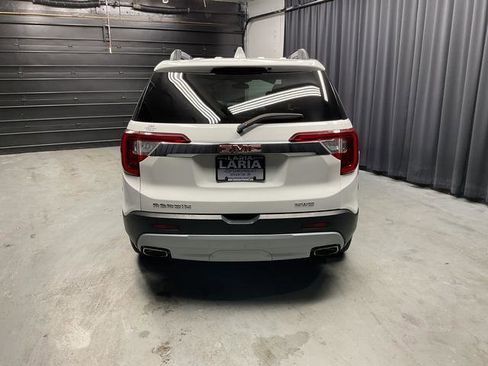 Used 2020 GMC Acadia SLT w/ Driver Alert Package II image 3