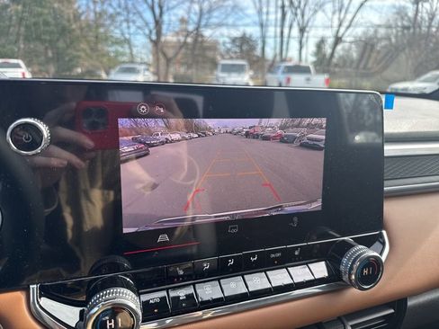 New 2026 GMC Canyon AT4 AWD/4WD image 18