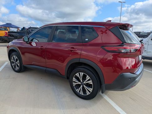 Used 2023 Nissan Rogue SV image 6
