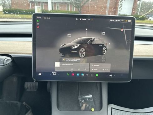 Used 2022 Tesla Model 3 image 12