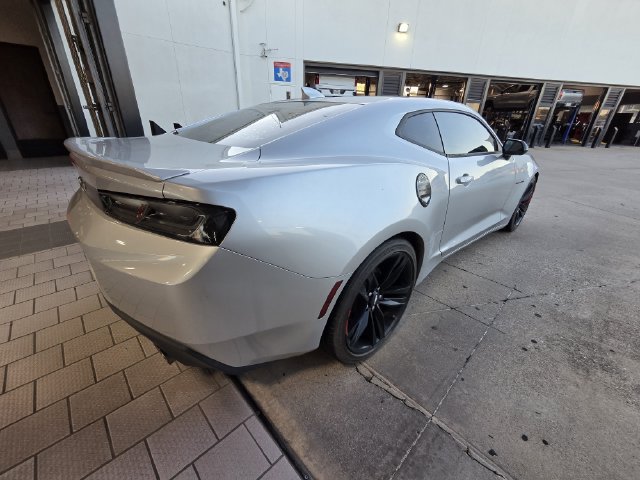Used 2018 Chevrolet Camaro LT w/ Redline Edition RWD image 6