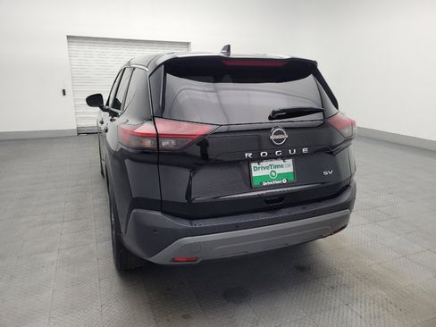 Used 2023 Nissan Rogue SV image 6